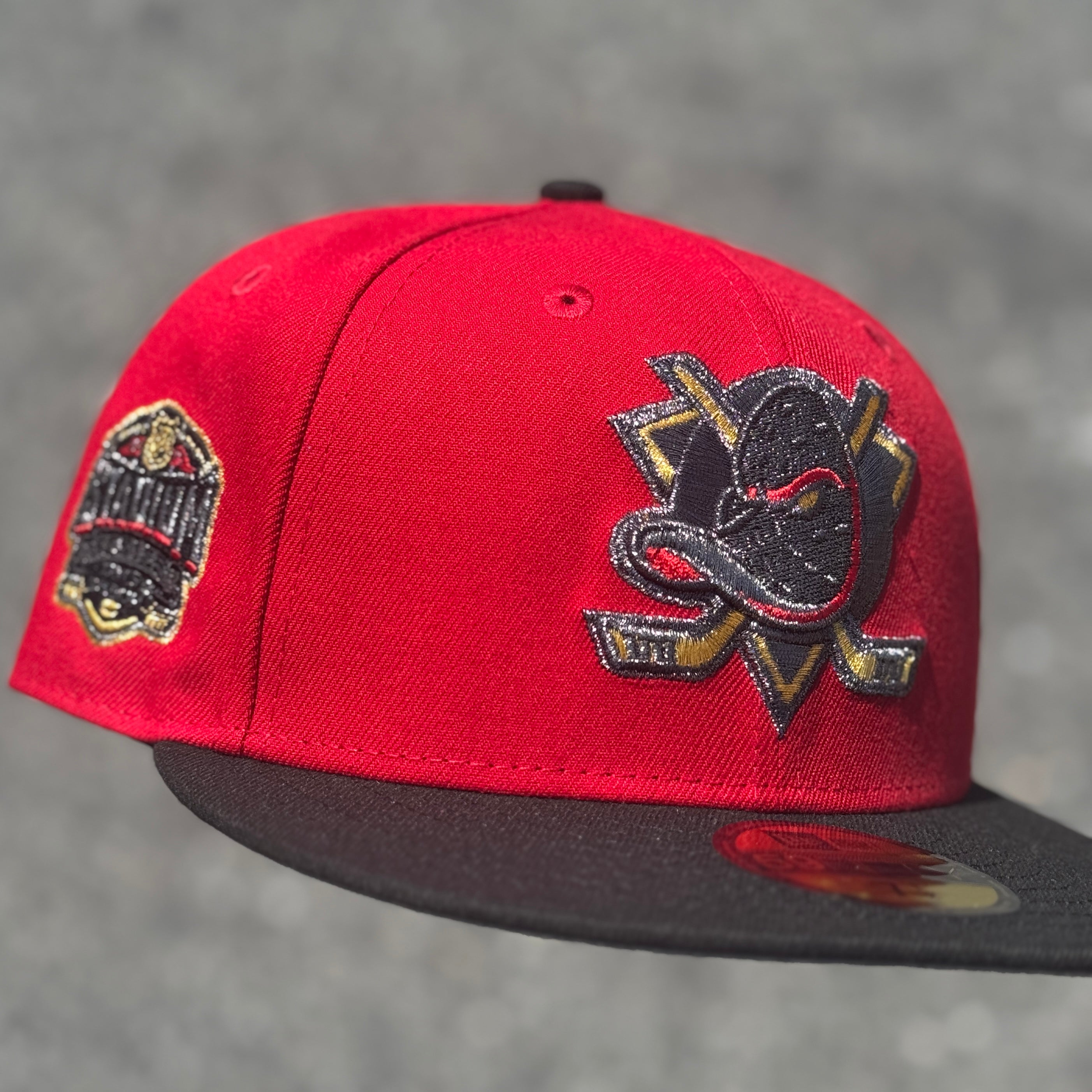 Anaheim Ducks Stadium Series Side Patch Fitted Hat New Era 5950 NHL (Red/ Black / Gold / Metallic Black / Gray)