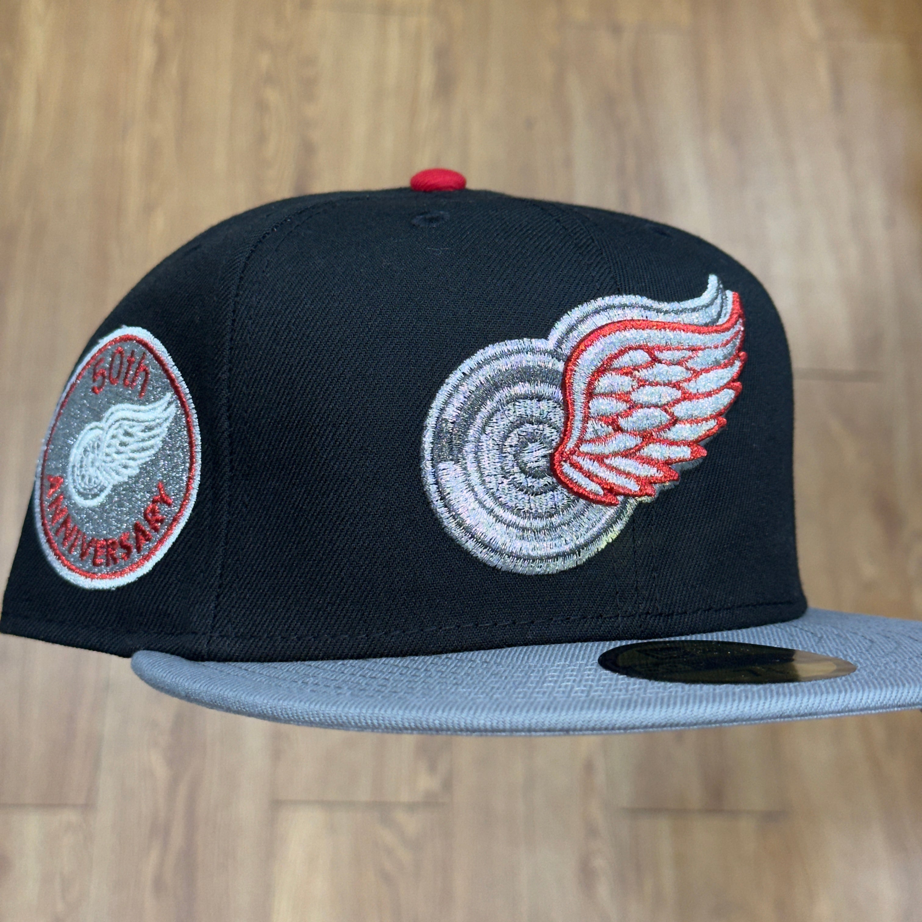 Detroit Red Wings 50th Anniversary Side Patch Fitted Hat NHL New Era 5950 (Black/Silver/Metallic Red/Gray)