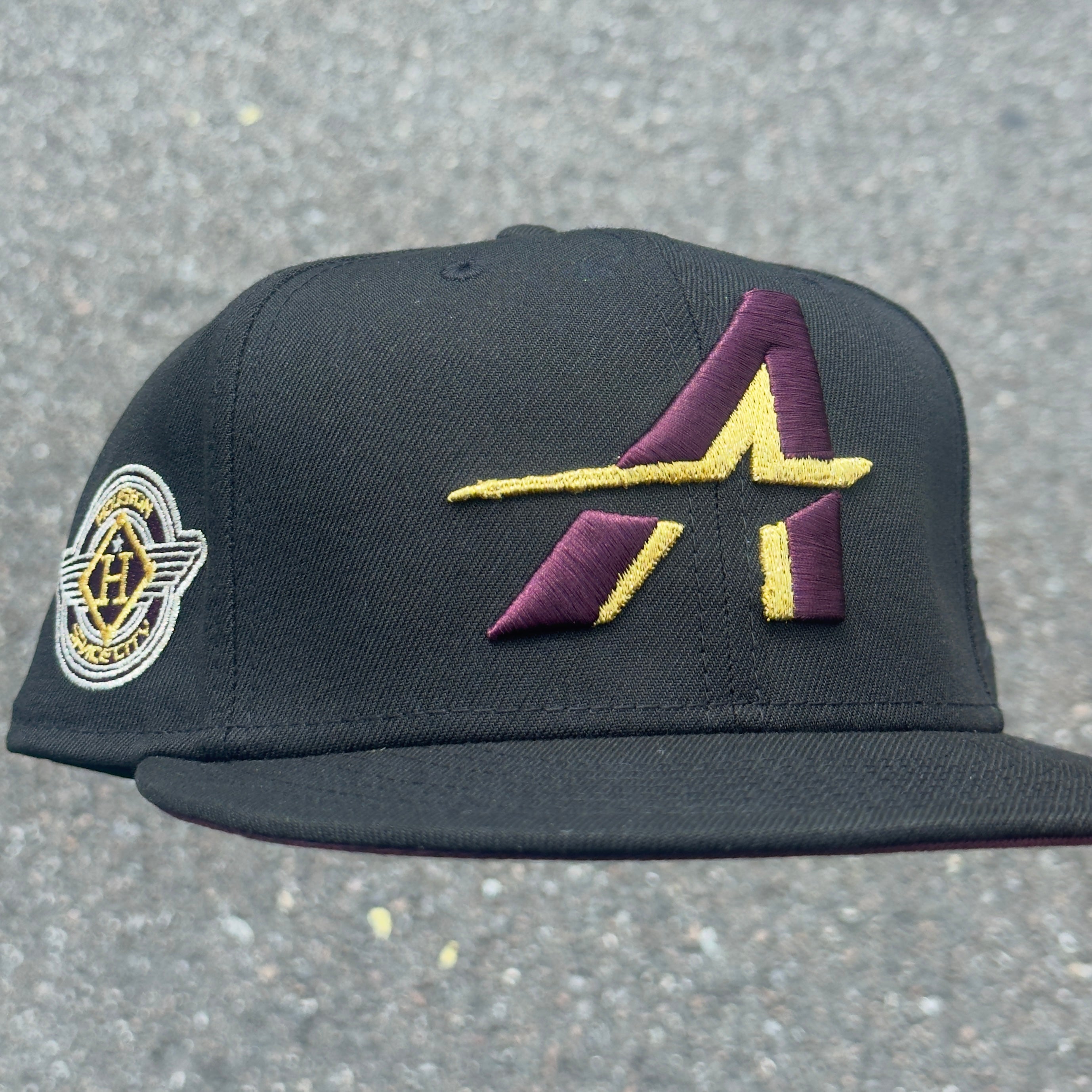 Houston Astros City Connect Space City Side Patch MLB Fitted Hat New Era 5950(Black/Gold/Burgundy)