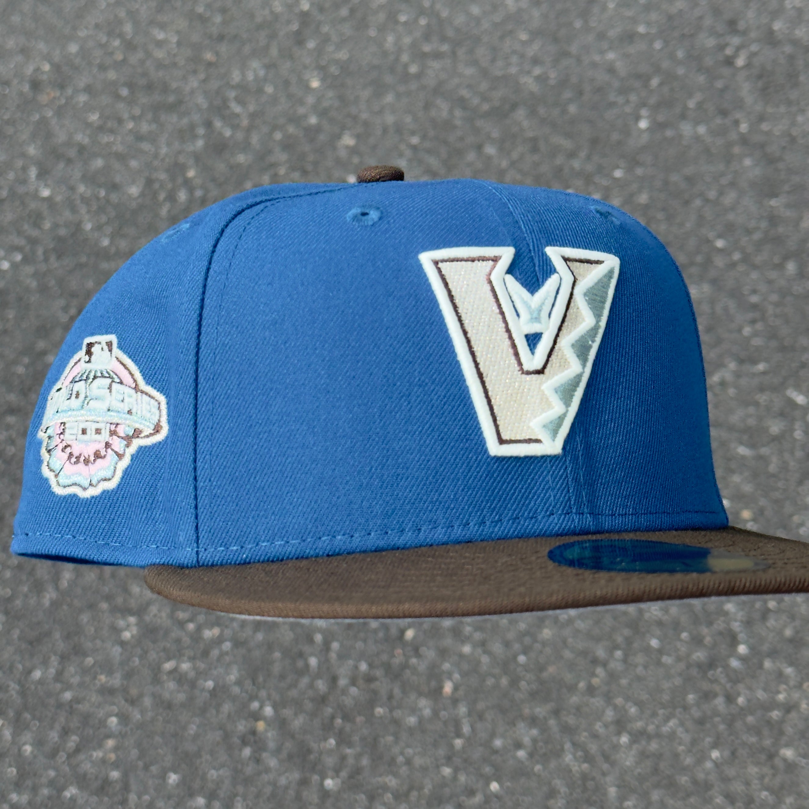 Arizona Diamondbacks Upside down logo 2001 World Series Season Side Patch Fitted Hat New Era 5950 (Blue/Red/Brown/White/Pink/Metallic Blue Gray/Gray)