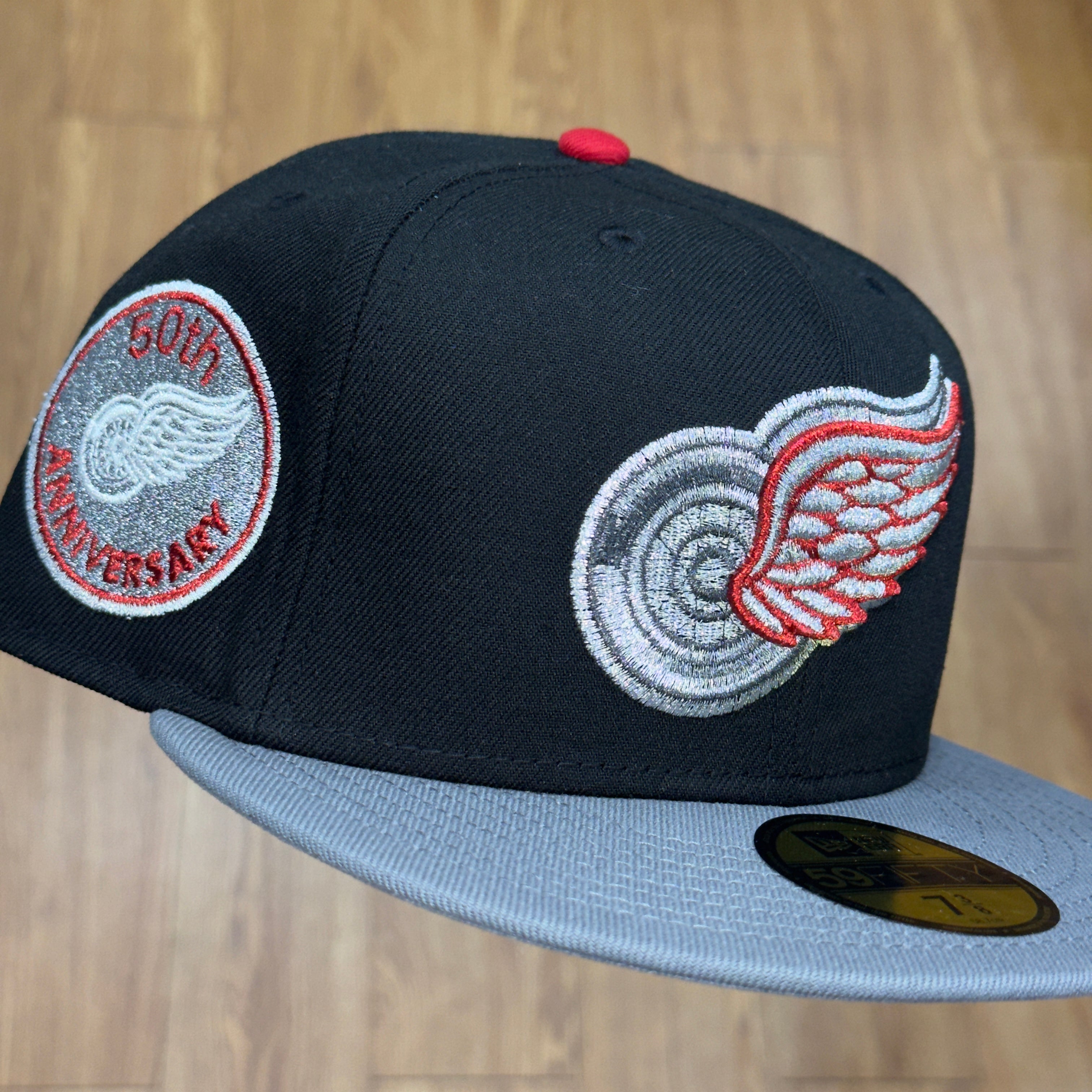 Detroit Red Wings 50th Anniversary Side Patch Fitted Hat NHL New Era 5950 (Black/Silver/Metallic Red/Gray)
