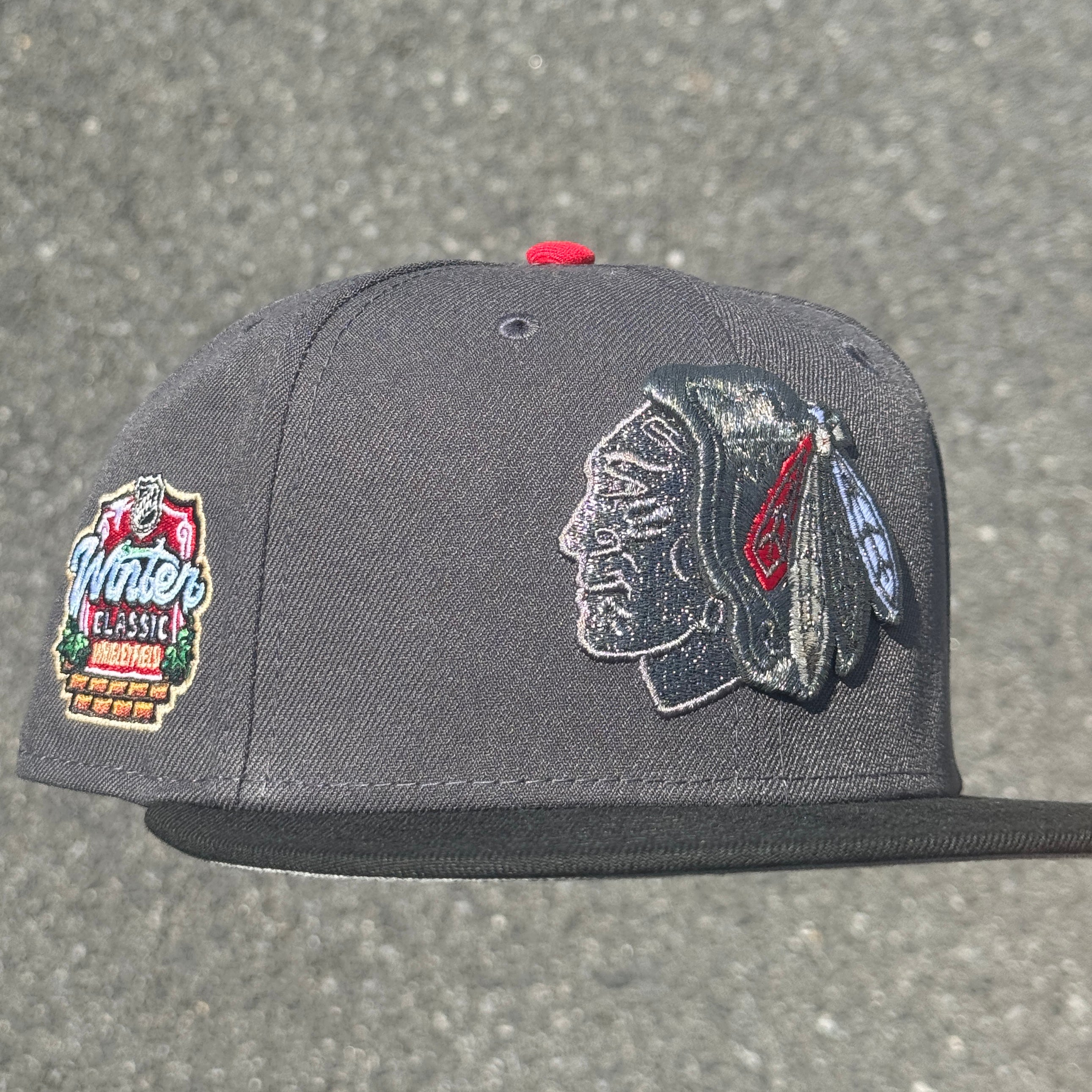 Chicago Blackhawks 2025 Winter Classic Wrigley Field Side Patch NHL Fitted Hat New Era 5950 (Dark Gray/Black/Silver/Red/Green/Gray)