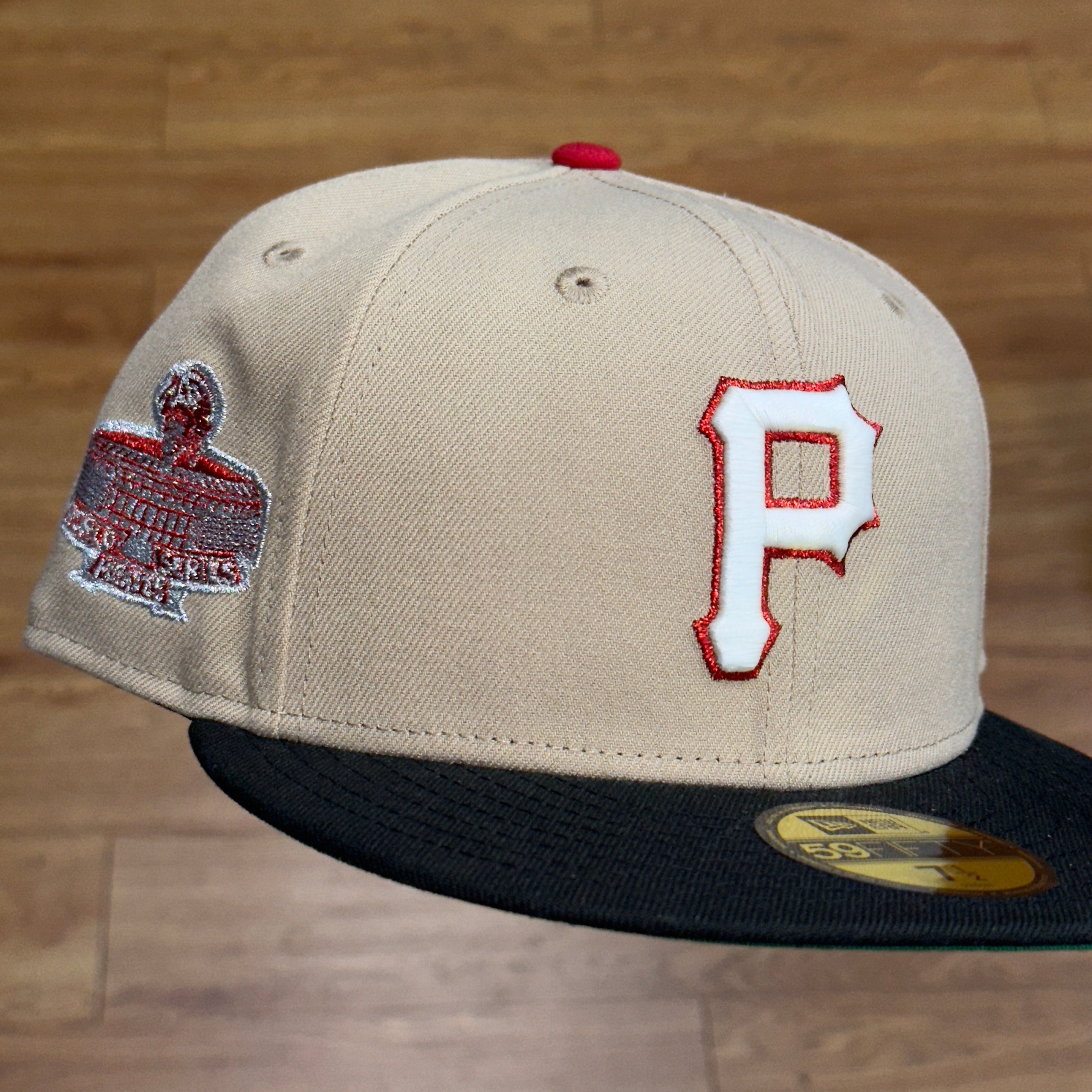 Pittsburgh Pirates Glow In The Dark 1971 World Series Side Patch Fitted Hat New Era 5950 (Camel/White/Metallic Red/Black/GITD/Silver/Green)