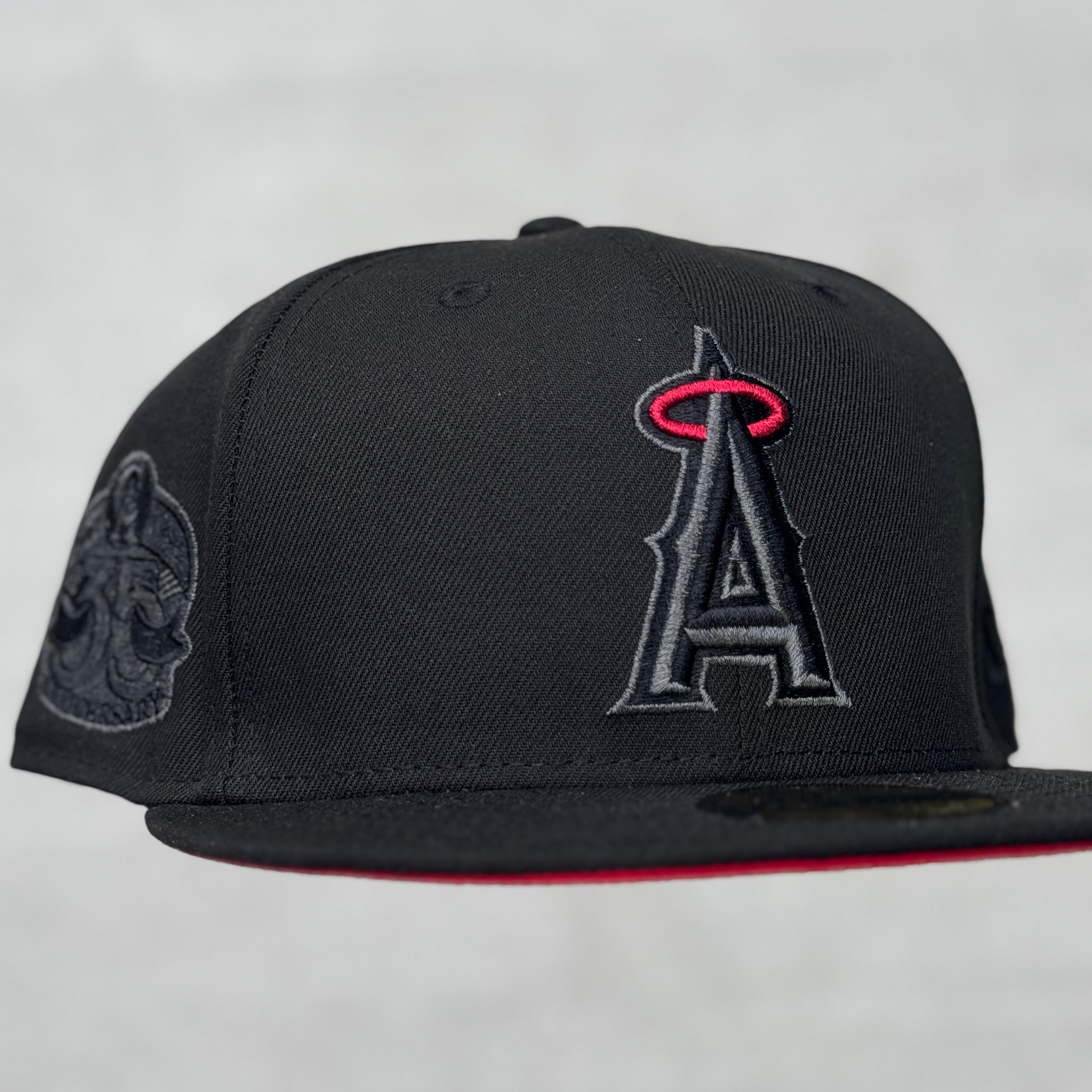 Los Angeles Angels 35th Anniversary Side Patch Fitted Hat New Era 5950 (Black / Metallic Black / Red)