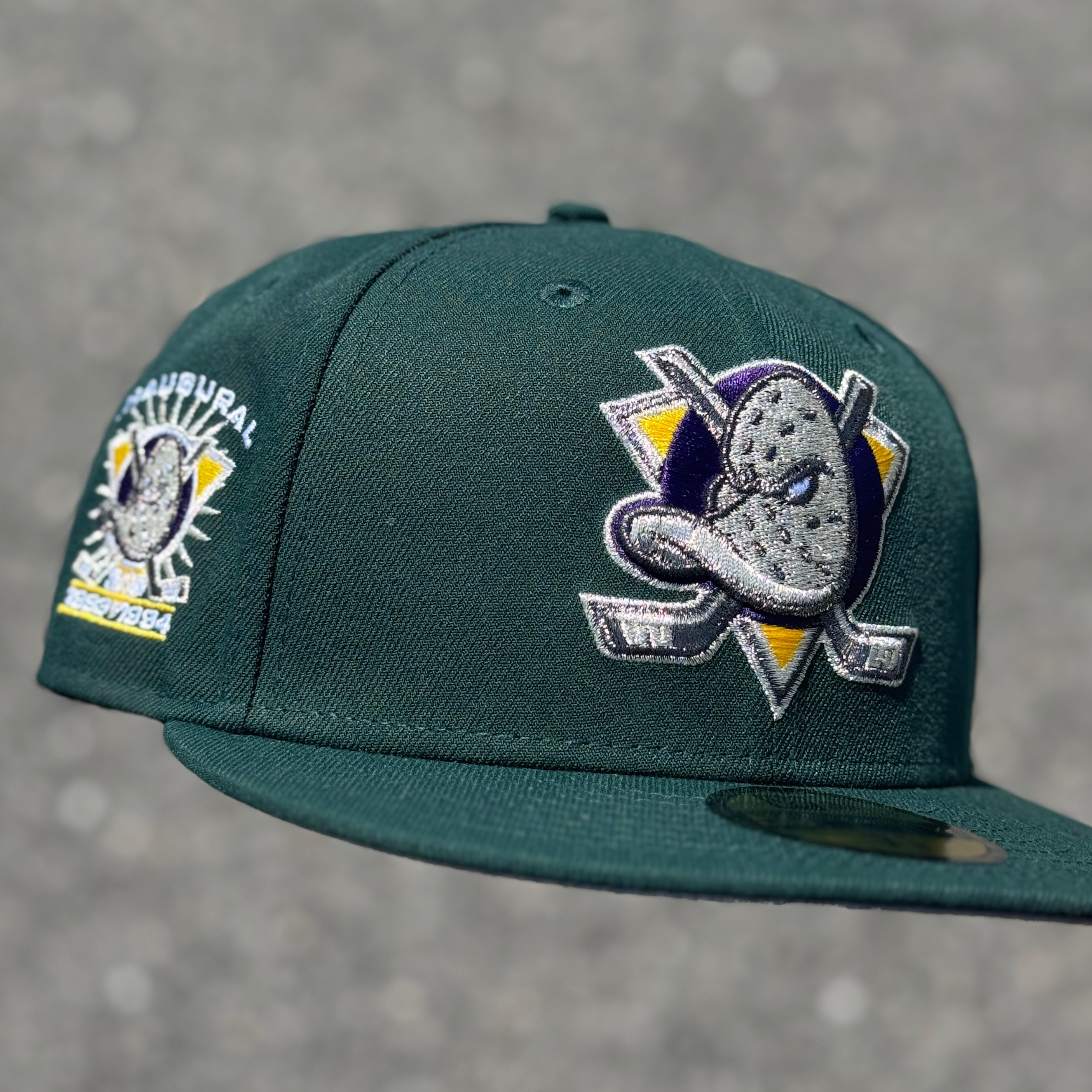 Anaheim Ducks 93-94 Inaugural Season Side Patch Fitted Hat New Era 5950 NHL (Green / Green / Silver / Yellow / Purple / Gray)