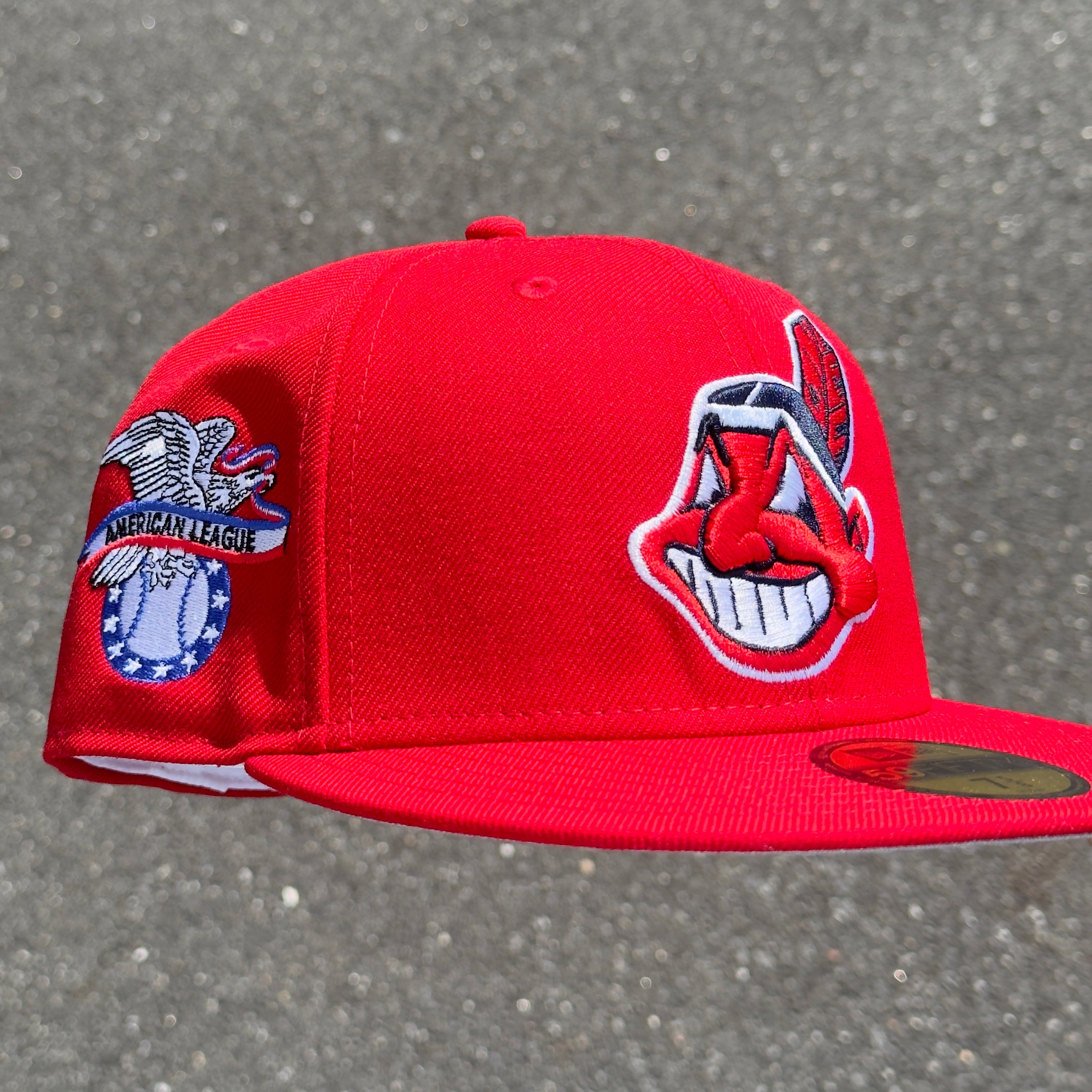 Cleveland Indians Chief Wahoo American League Side Patch Fitted Hat New Era 5950 (Red/Navy Blue/Royal Blue/White/Gray) + Free Pin