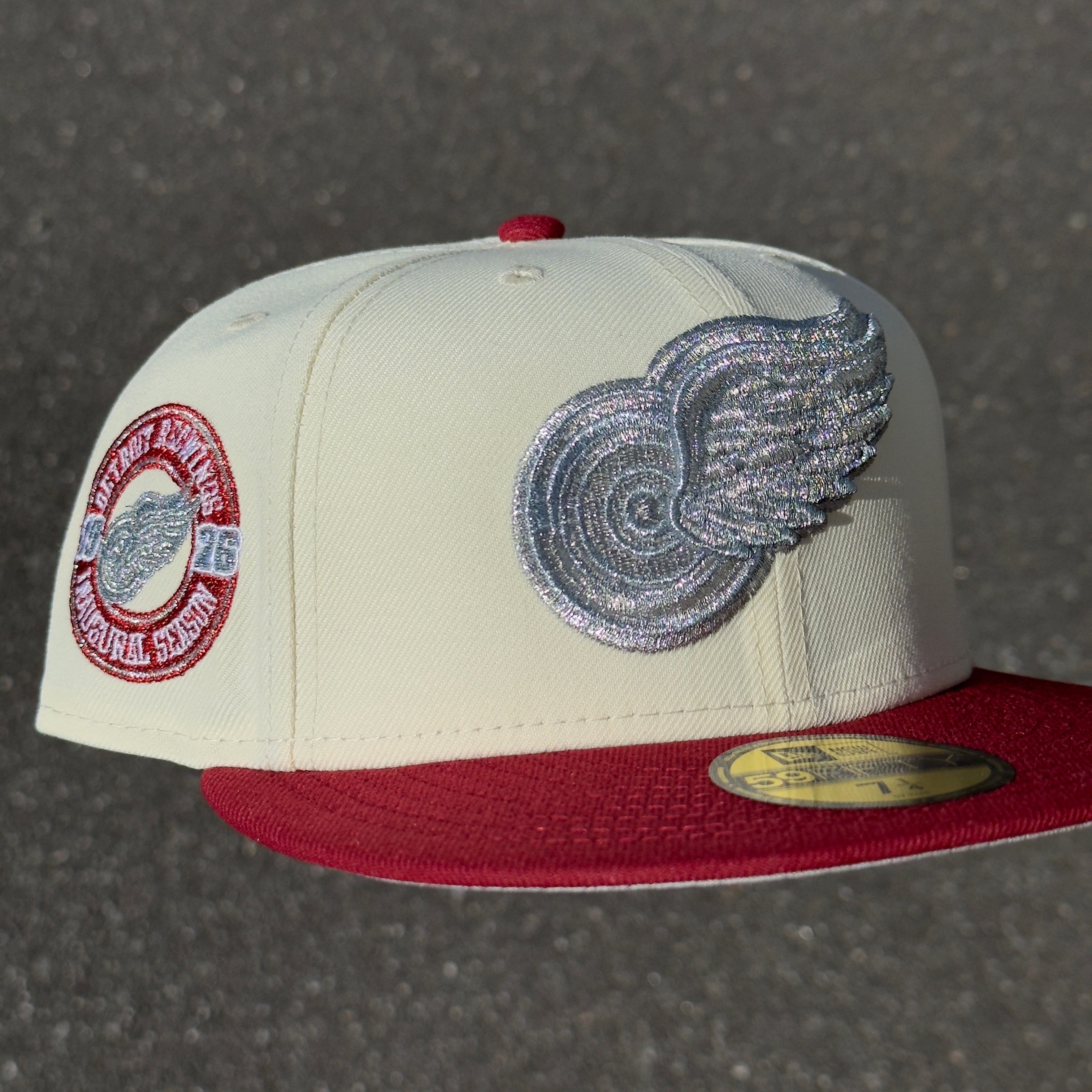 Detroit Red Wings 1926 Inaugural Season Side Patch Fitted Hat New Era 5950 NHL (Off White/Brick Red/White/Silver/Gray)