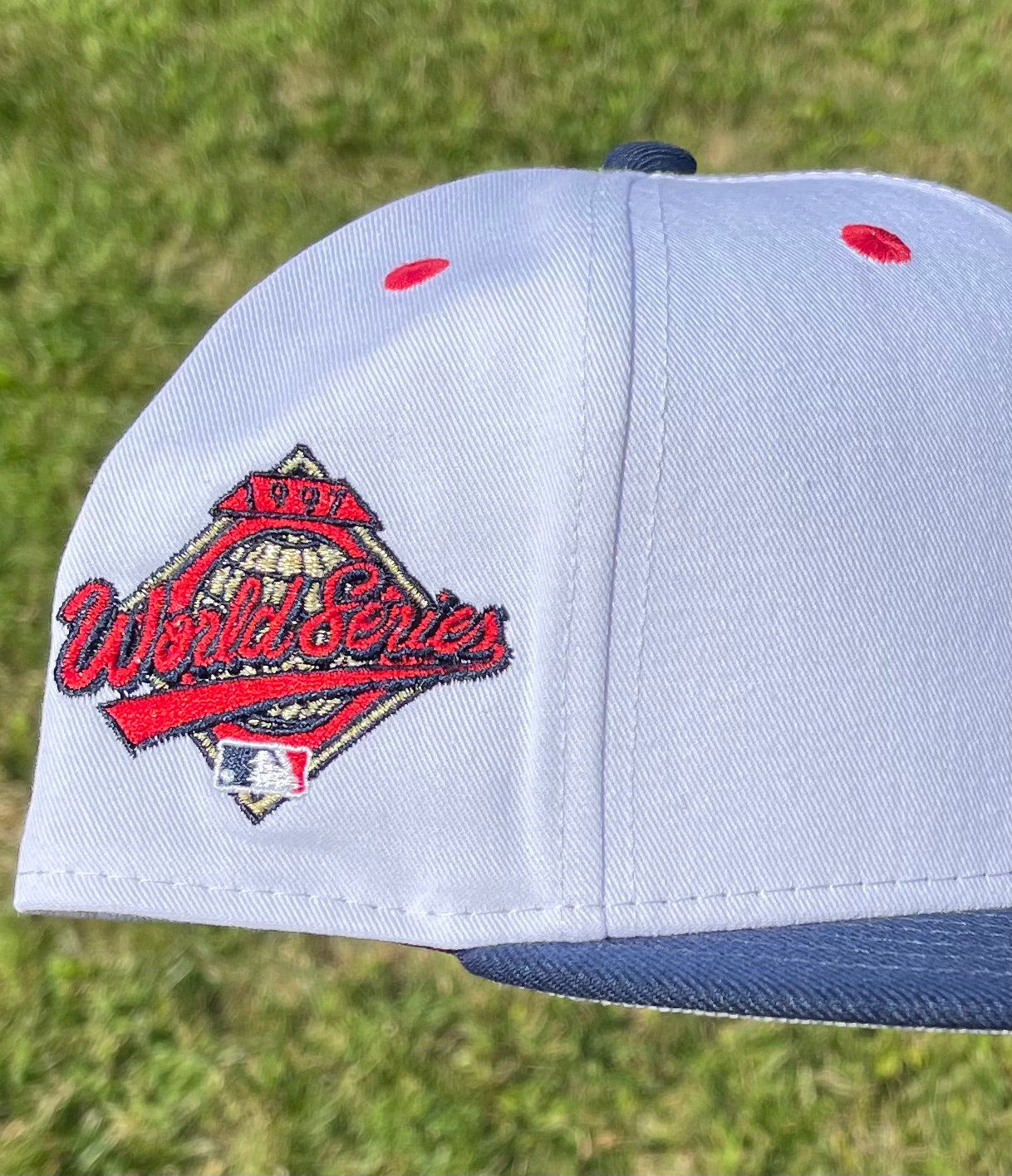 Cleveland Indians Chief Wahoo Banned Logo Two Tone 1997 World Series Fitted (White/Navy Blue) + Free Pin