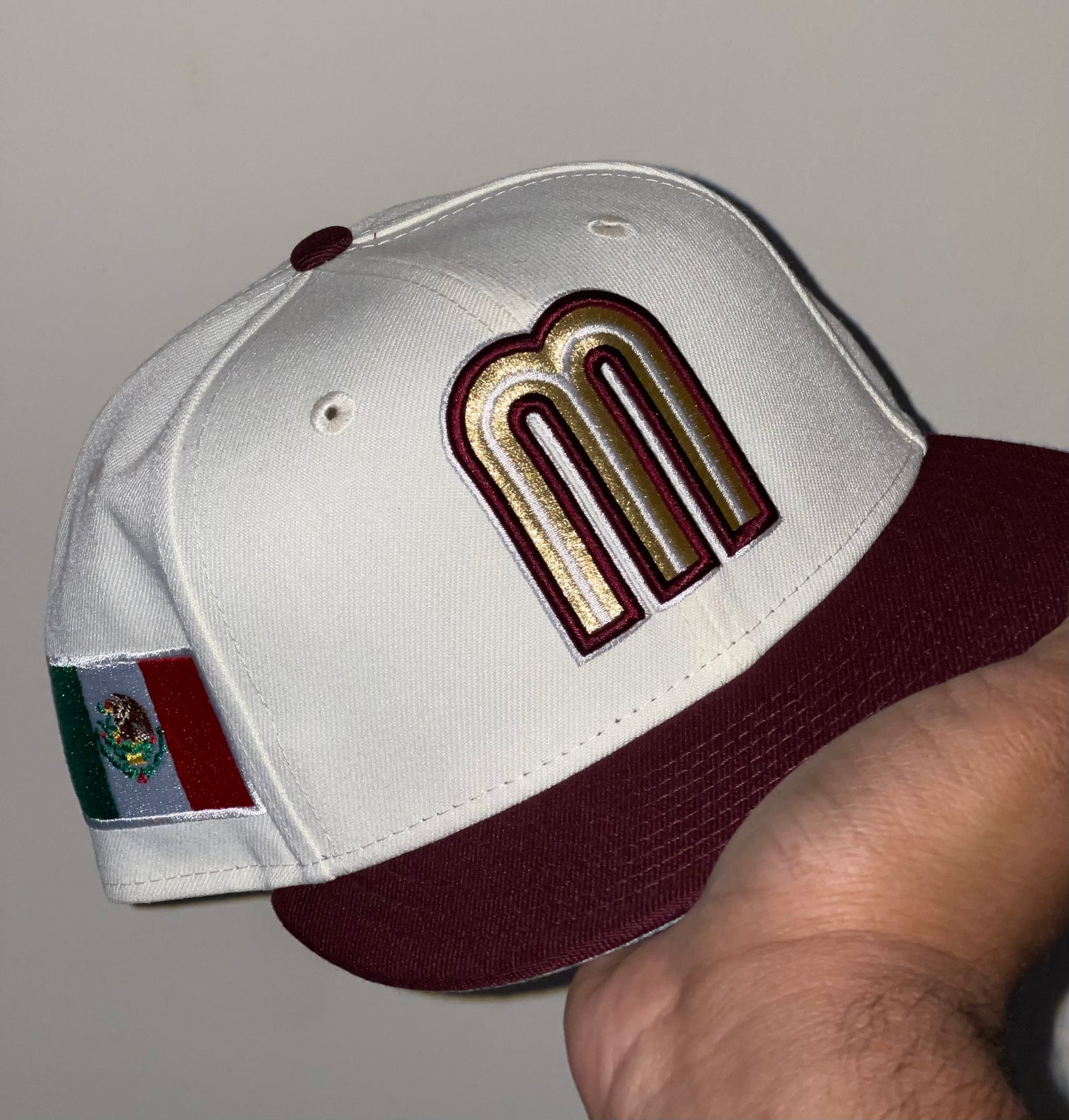 Mexico 2023 World Classic Baseball Fitted Hat (Off White/ Burgandy)