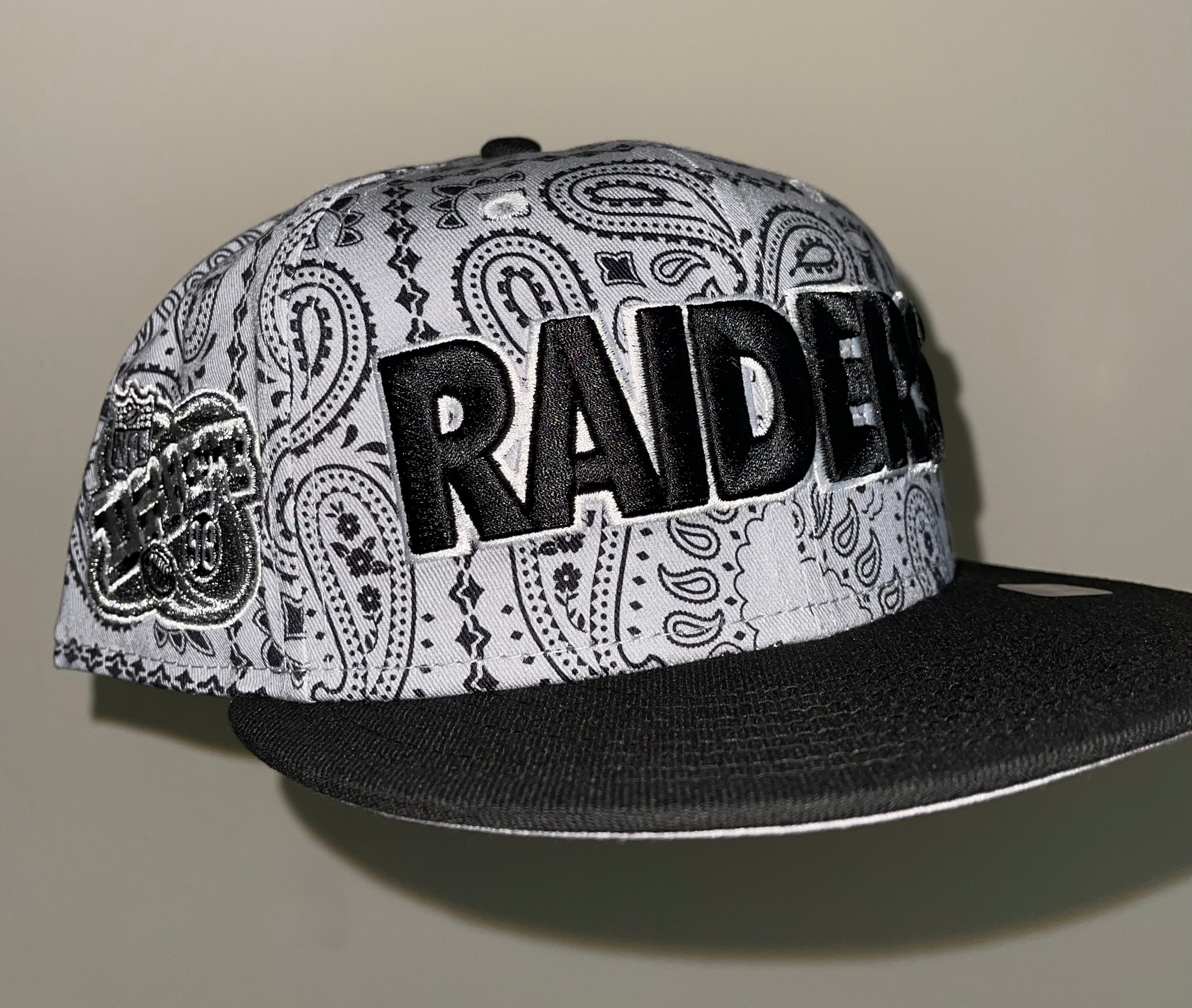 Oakland/Las Vegas Raiders NFL Draft 98 Side Patch Fitted Hat New Era 5950 (Paisley Black/Gray)