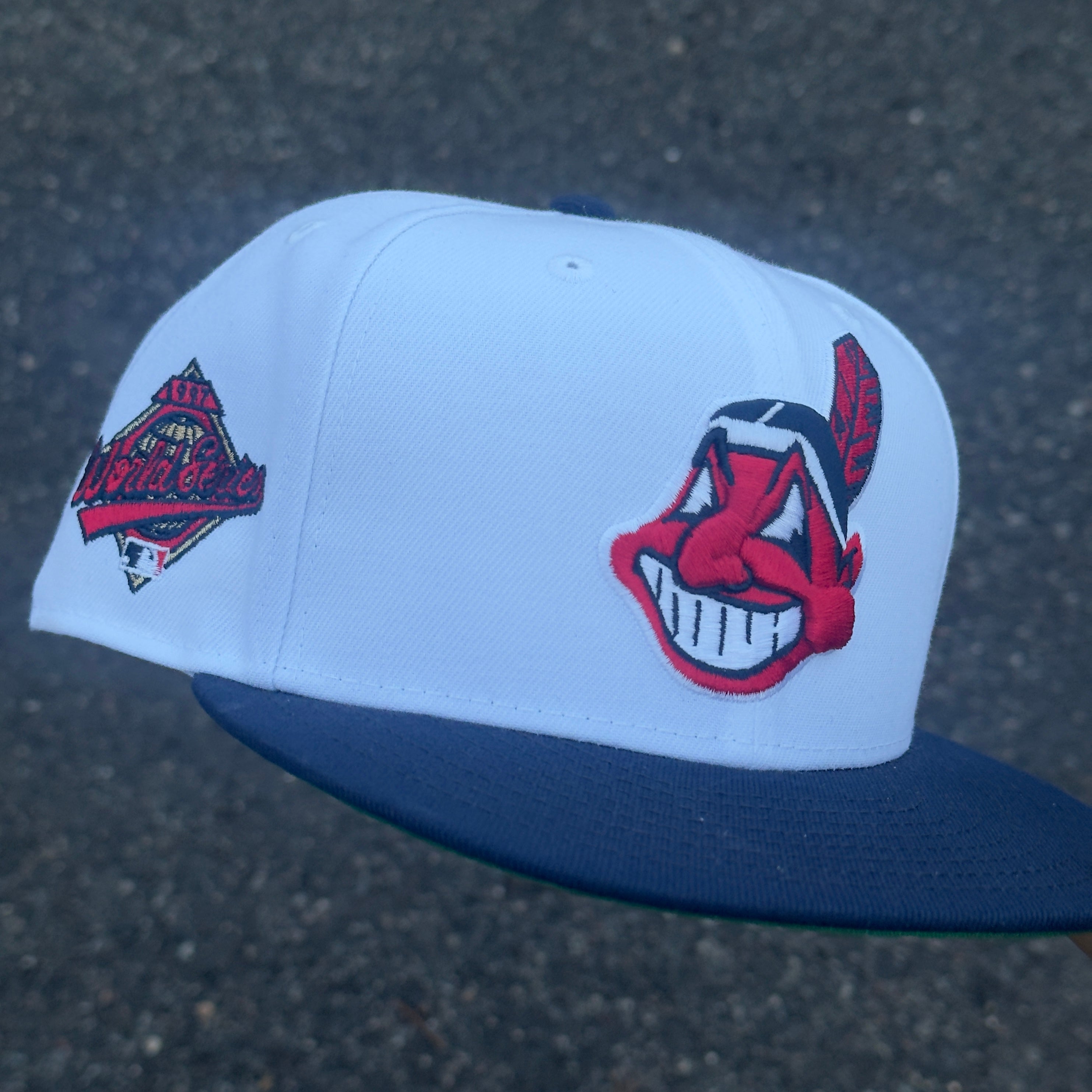 🚨🚨PRE ORDER🚨🚨 Cleveland Indians Chief Wahoo 1997 World Series Side Patch Fitted Hat New Era 5950 (White/Red/Navy Blue/Gold/Green)