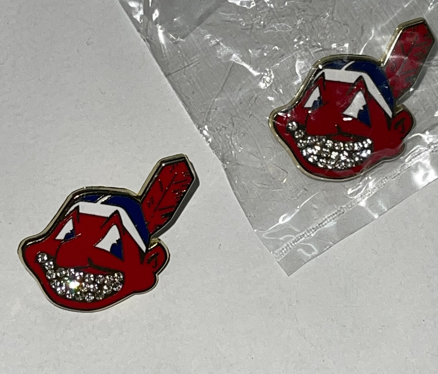 Cleveland Indians Chief Wahoo Banned logo 1995 World Series Fitted with patch on opposite side(Navy Blue) + Free Pin