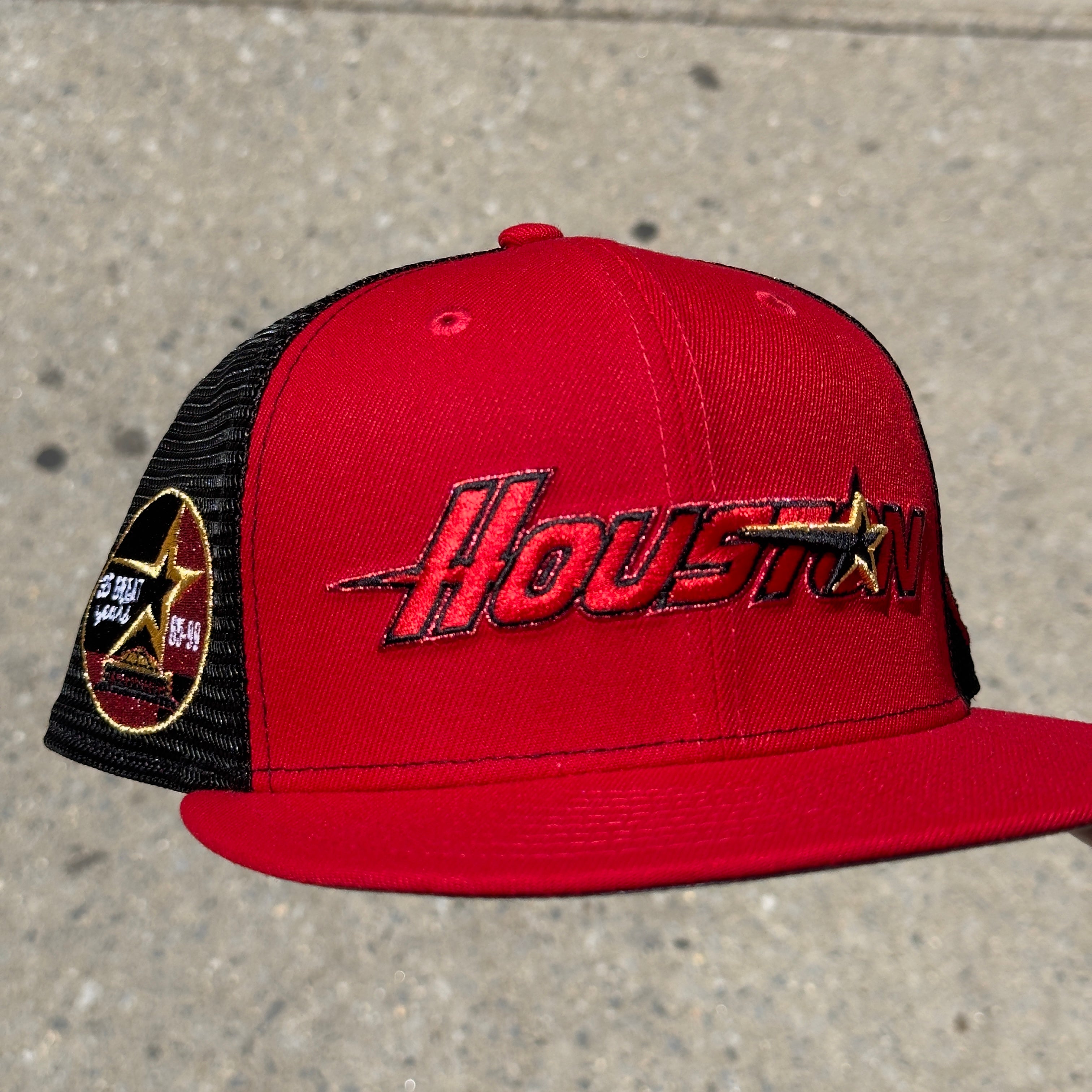 Houston Astros “Kane” Wrestling Houston Logo With 35 Great Years Side Patch Trucker Fitted Hat New Era 5950 (Black/Red/Gold/Gray)