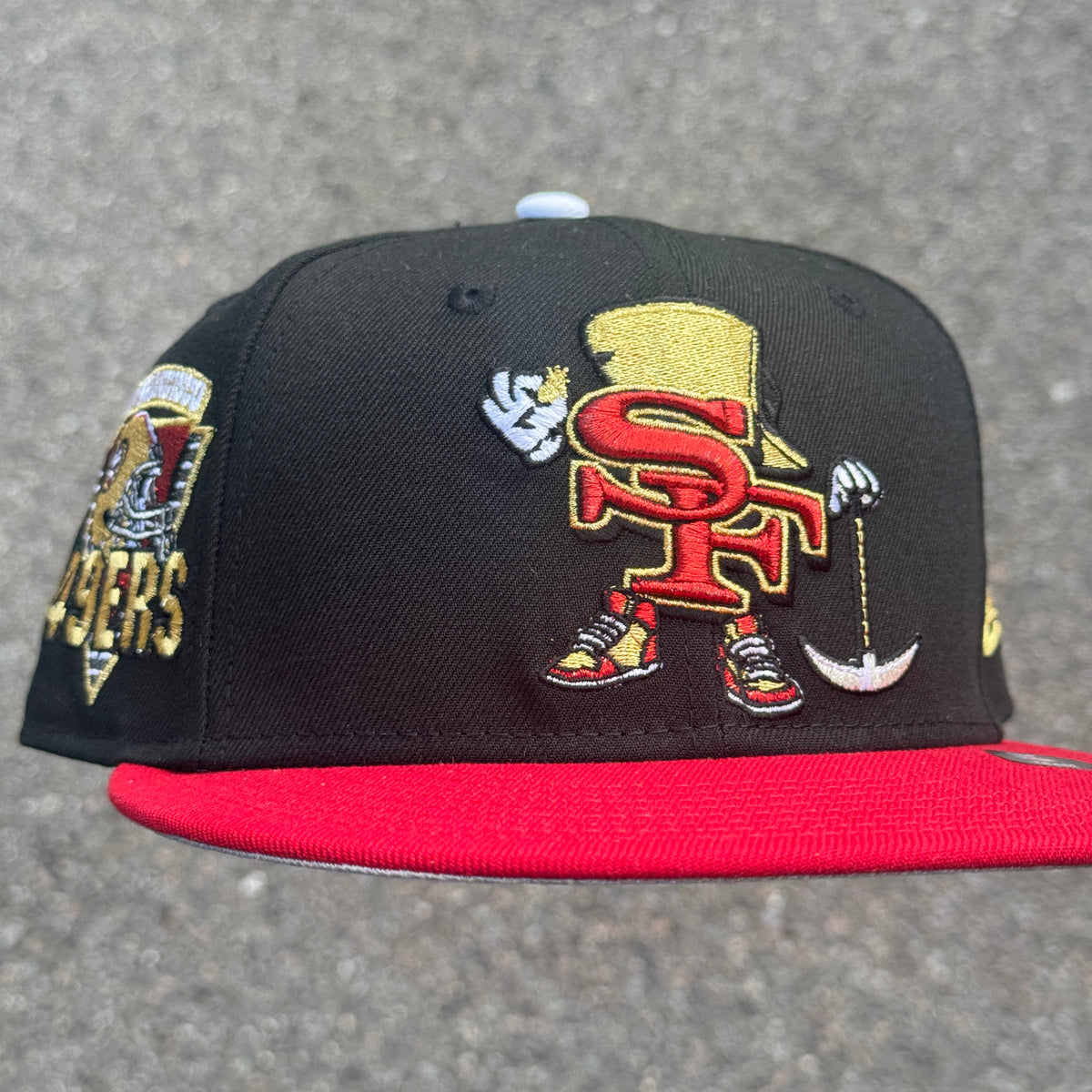 San Francisco 49ers SF 49ers Helmet Side Patch Fitted Hat NFL New Era 5950 (Black/Red/Gold/White/Gray)