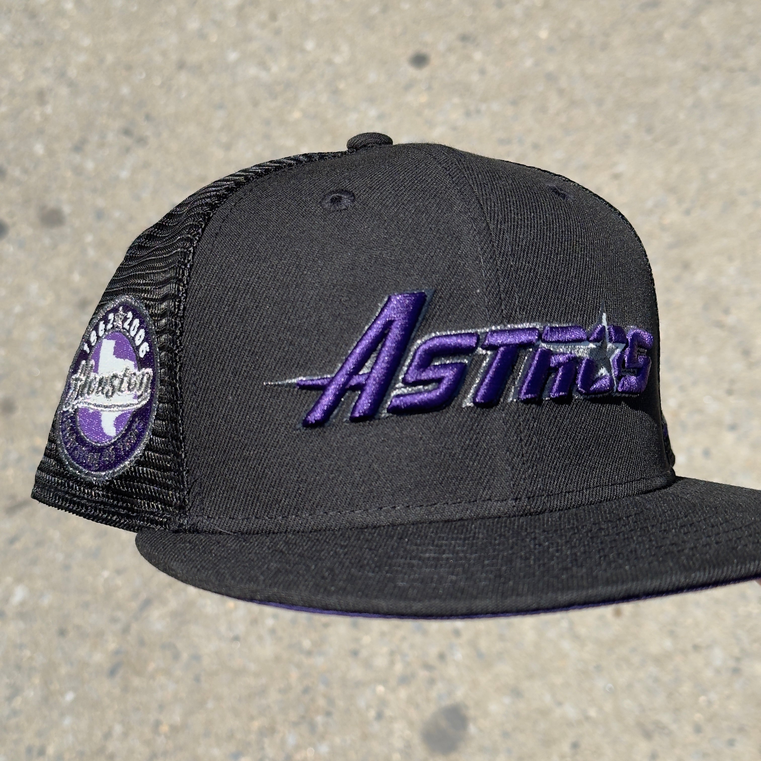 Houston Astros “Undertaker” Wrestling Astros Logo With Celebrating 45 Years Side Patch Trucker Fitted Hat New Era 5950 (Black/Purple/Black Pearl/Silver/Gray)