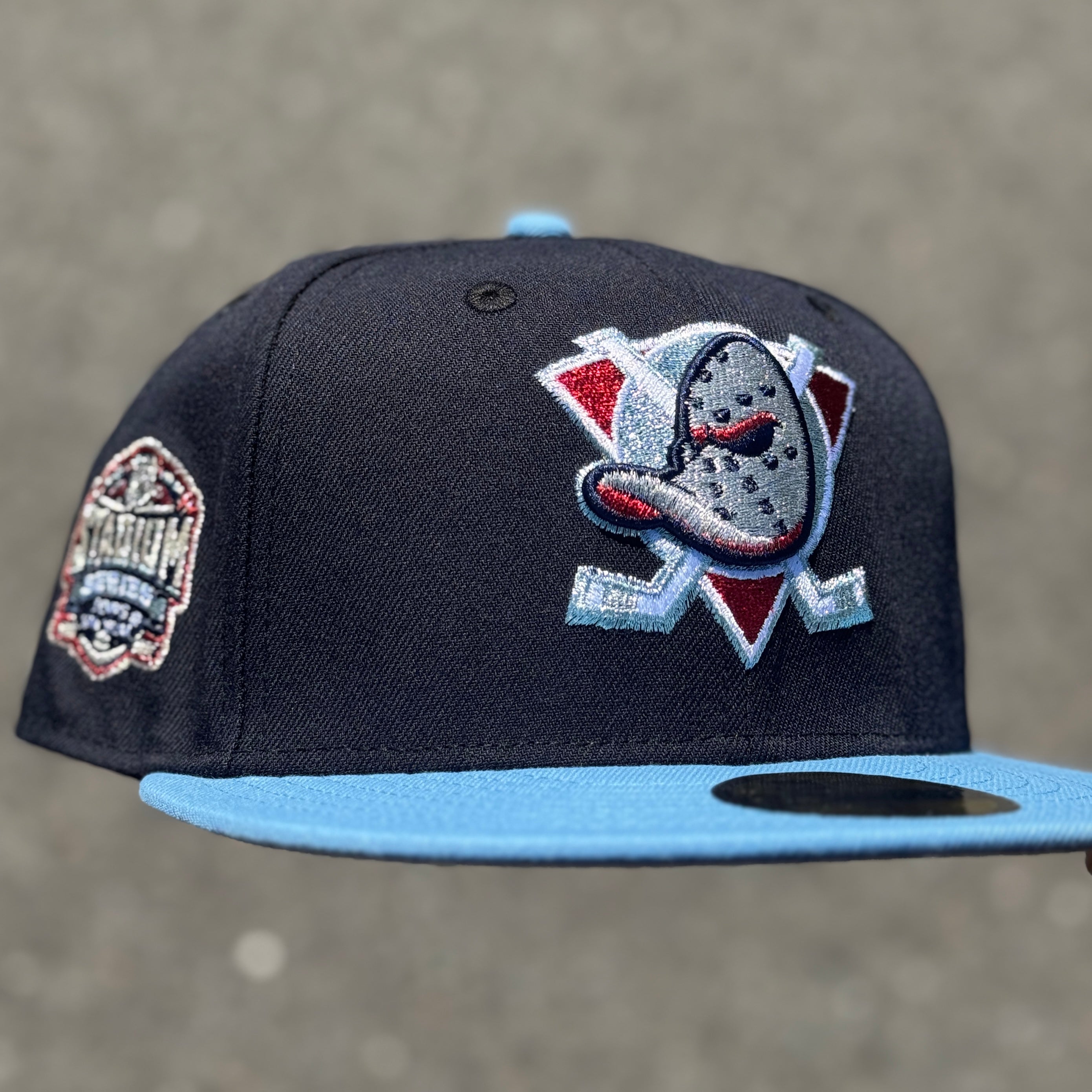 Anaheim Ducks Levi’s Stadium Side Patch Fitted Hat New Era 5950 NHL (Navy /Sky Blue /White/Red/Silver/Grey)