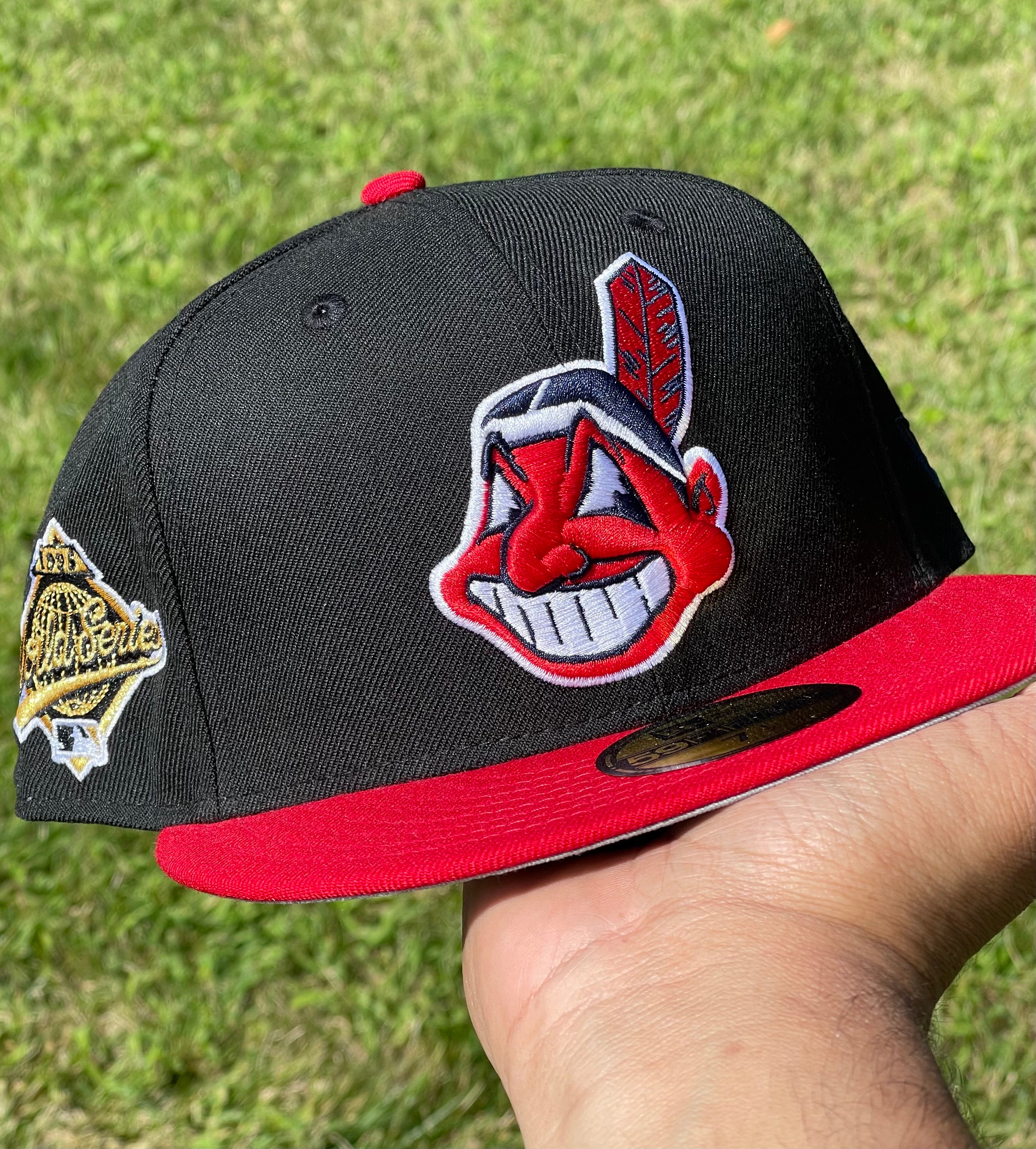 Cleveland Indians Chief Wahoo Banned Logo Two Tone 1995 World Series Fitted (Black/Red/Gold/White/Gray) + Free Pin